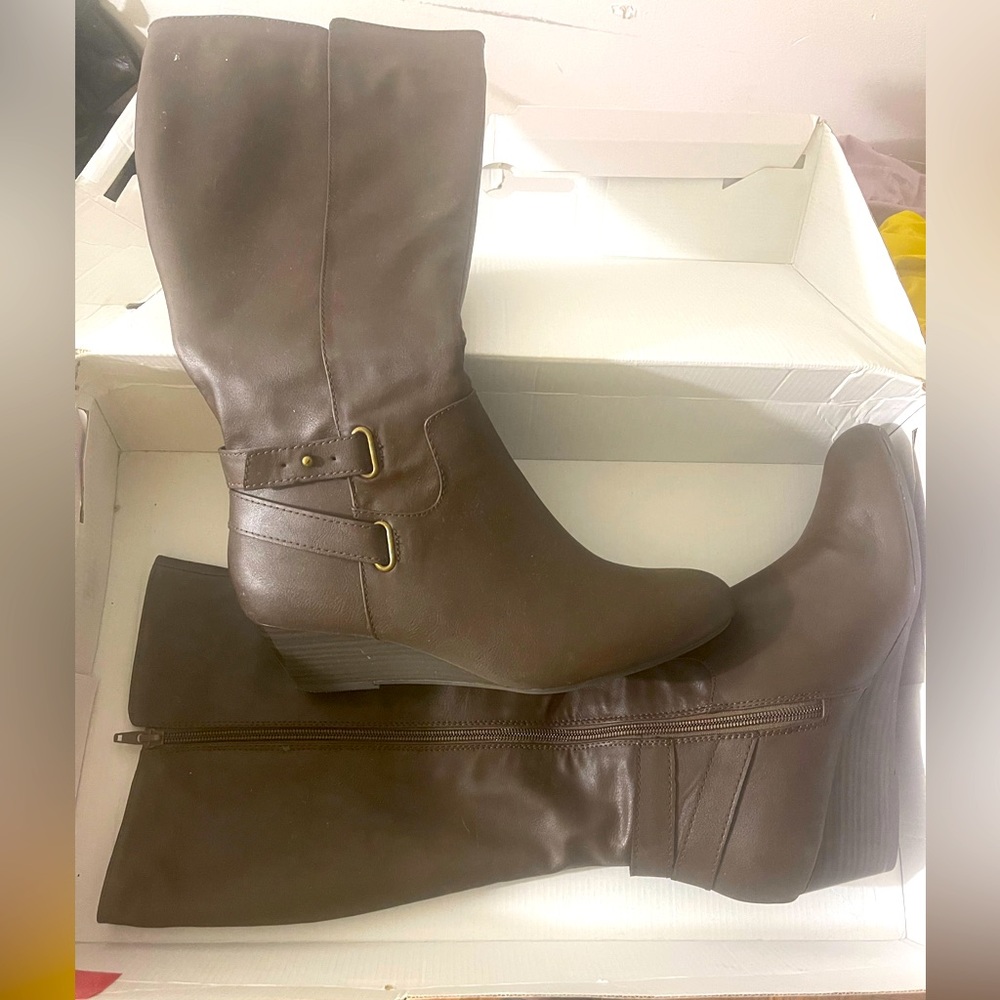 Aldo lined boots platform